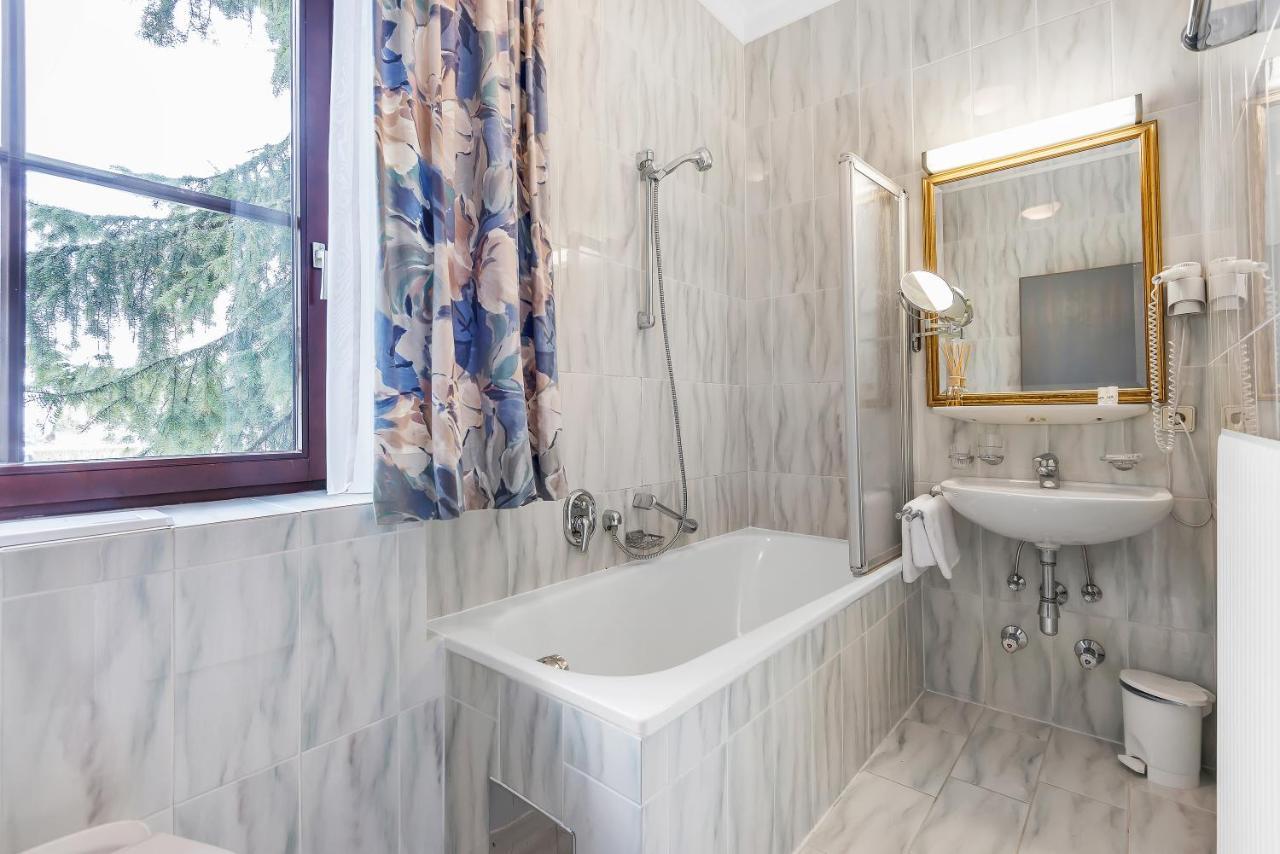 אישגל Heart Hotel Sylvia מראה חיצוני תמונה